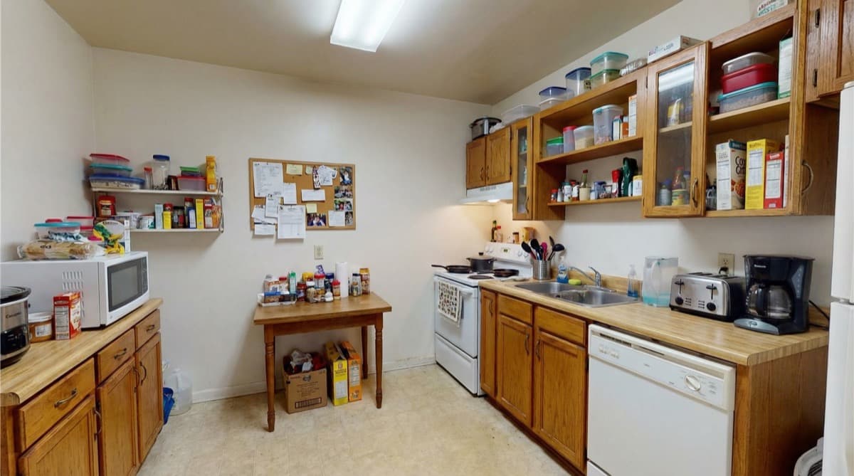 Modern Bright original kitchen photo